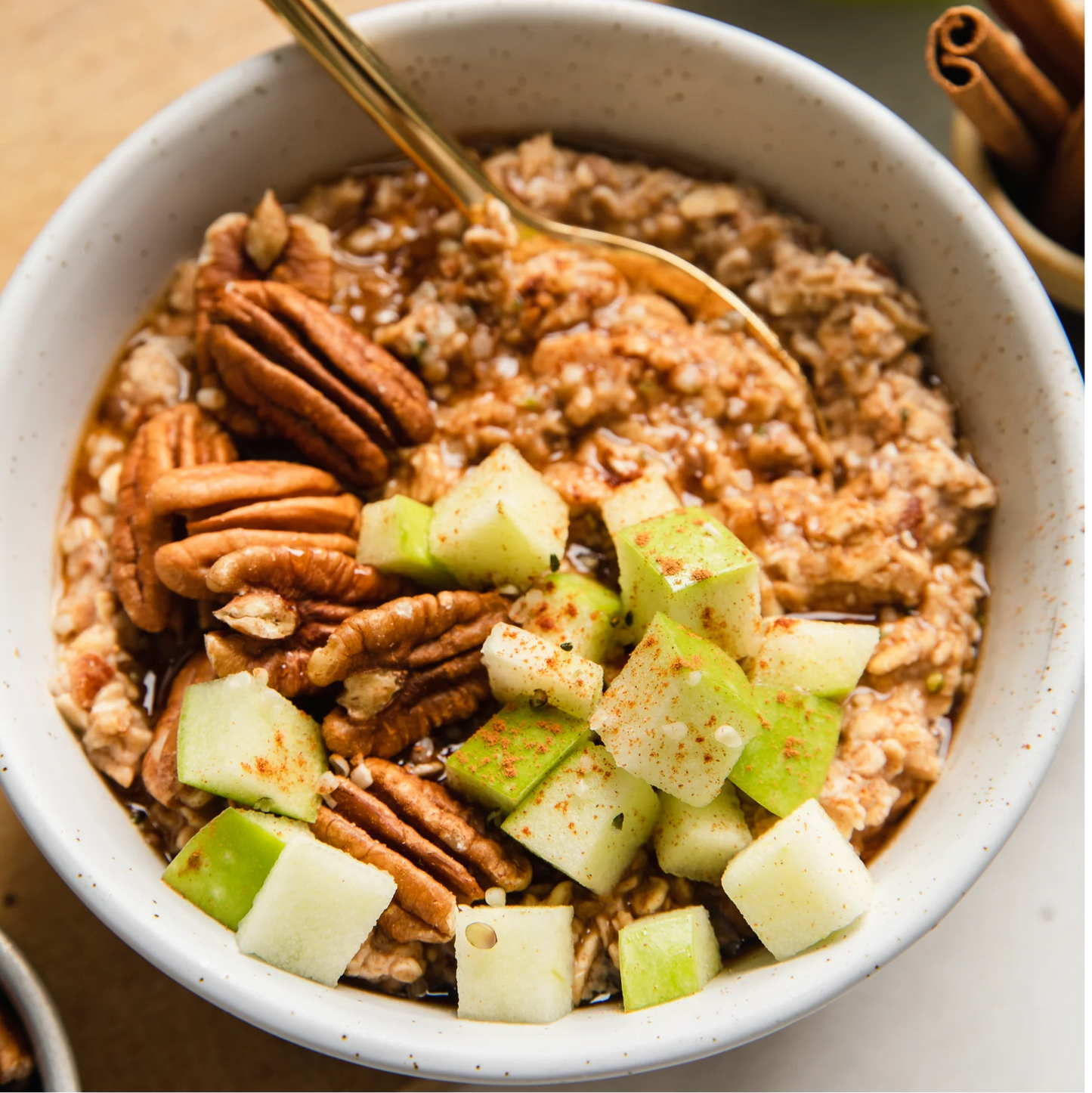 Apple Cinnamon Pecan Superfood Oat Cup
